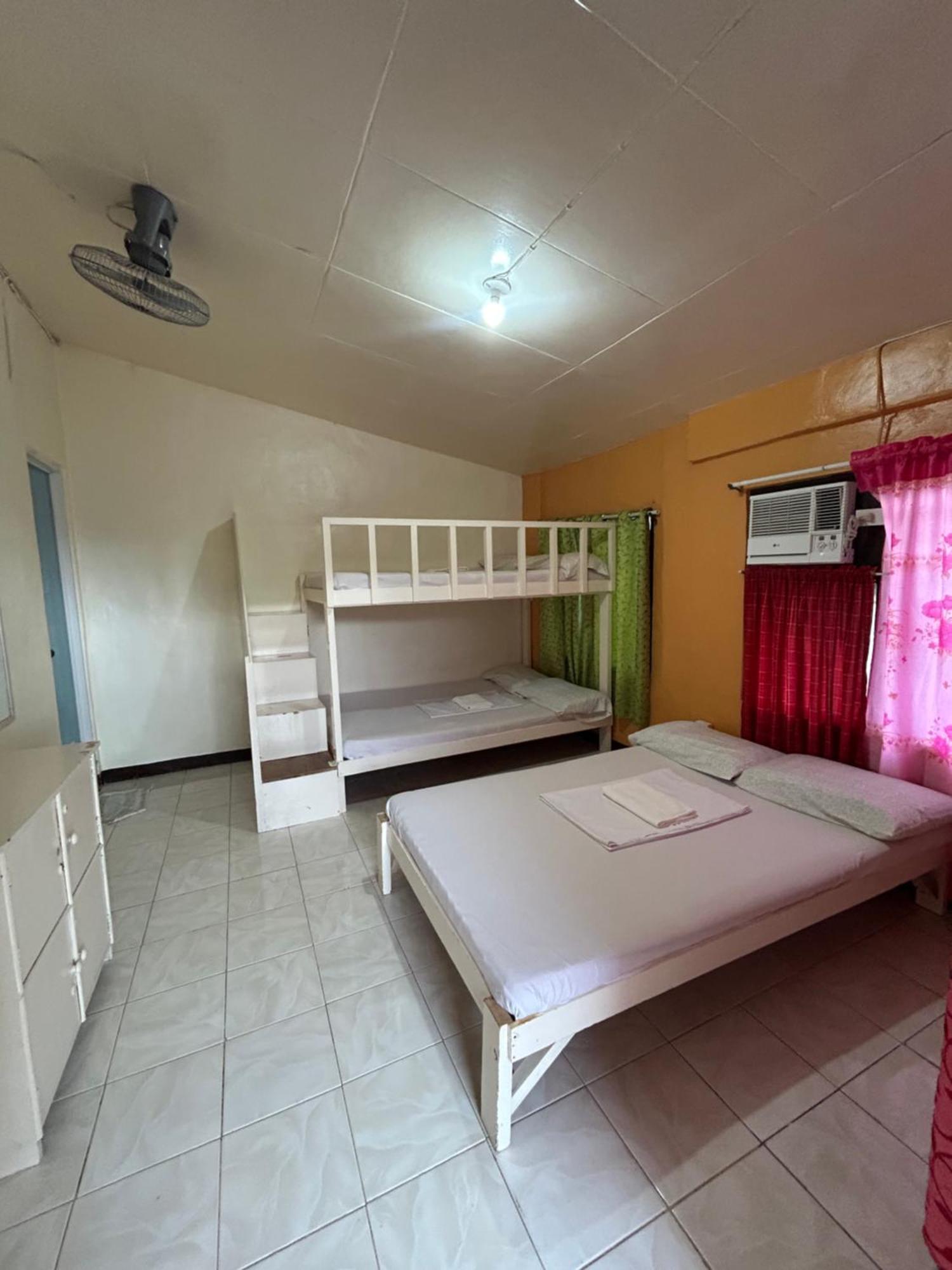 The Biggies Inn Oslob Luaran gambar